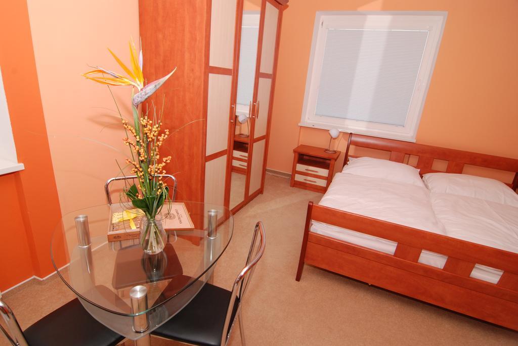 Apartmany Chodov Praag Kamer foto
